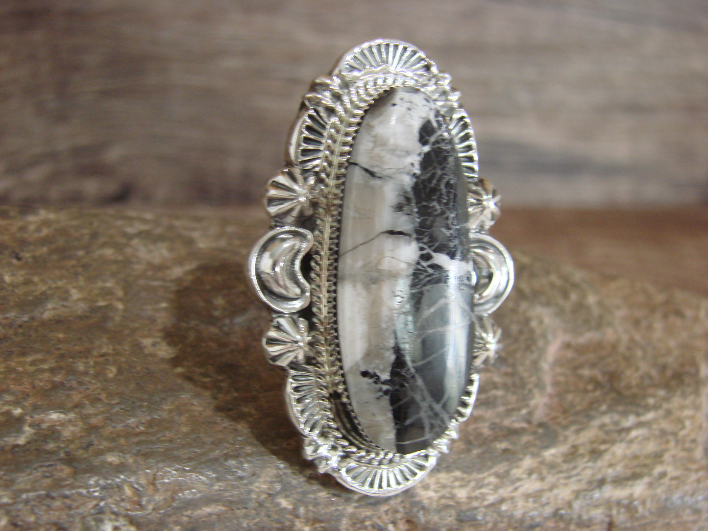 Native American Sterling Silver & White Buffalo Turquoise Ring - Delgarito- Size 8