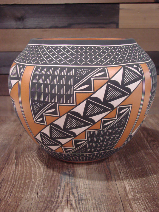 Native American Fine Line Hand Coiled Pottery by Terrance Chino Sr.