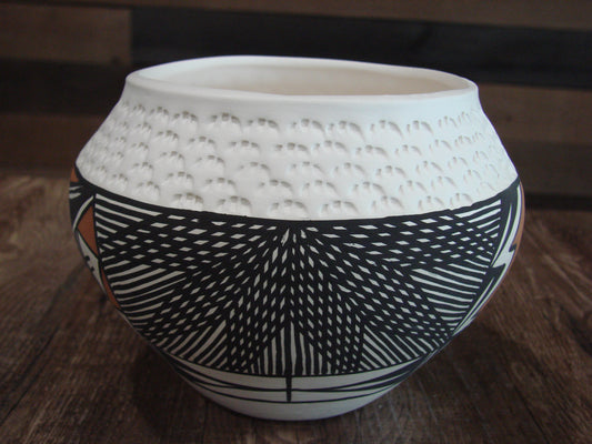 Native American Acoma Fine Line Hand Painted Pottery by B. Garcia