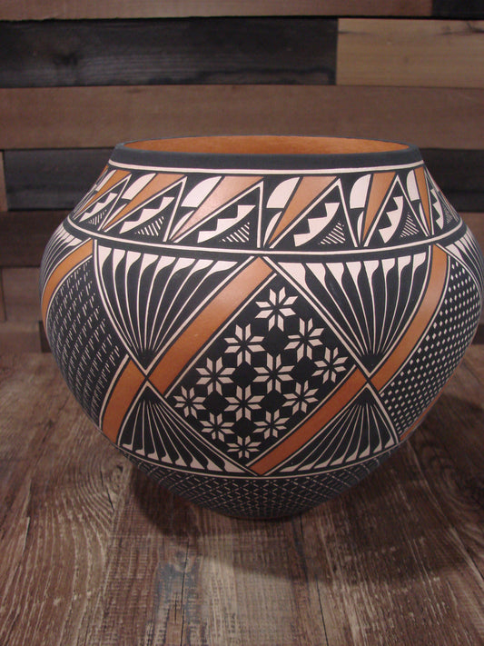 Native American Fine Line Hand Coiled Pottery by Terrance Chino Sr.