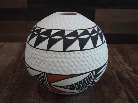 Native American Acoma Fine Line Hand Painted Pottery by B. Garcia