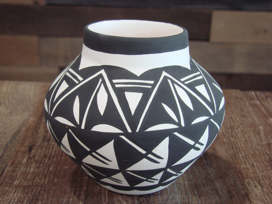 Native American Acoma Fine Line Hand Painted Pottery by Concho