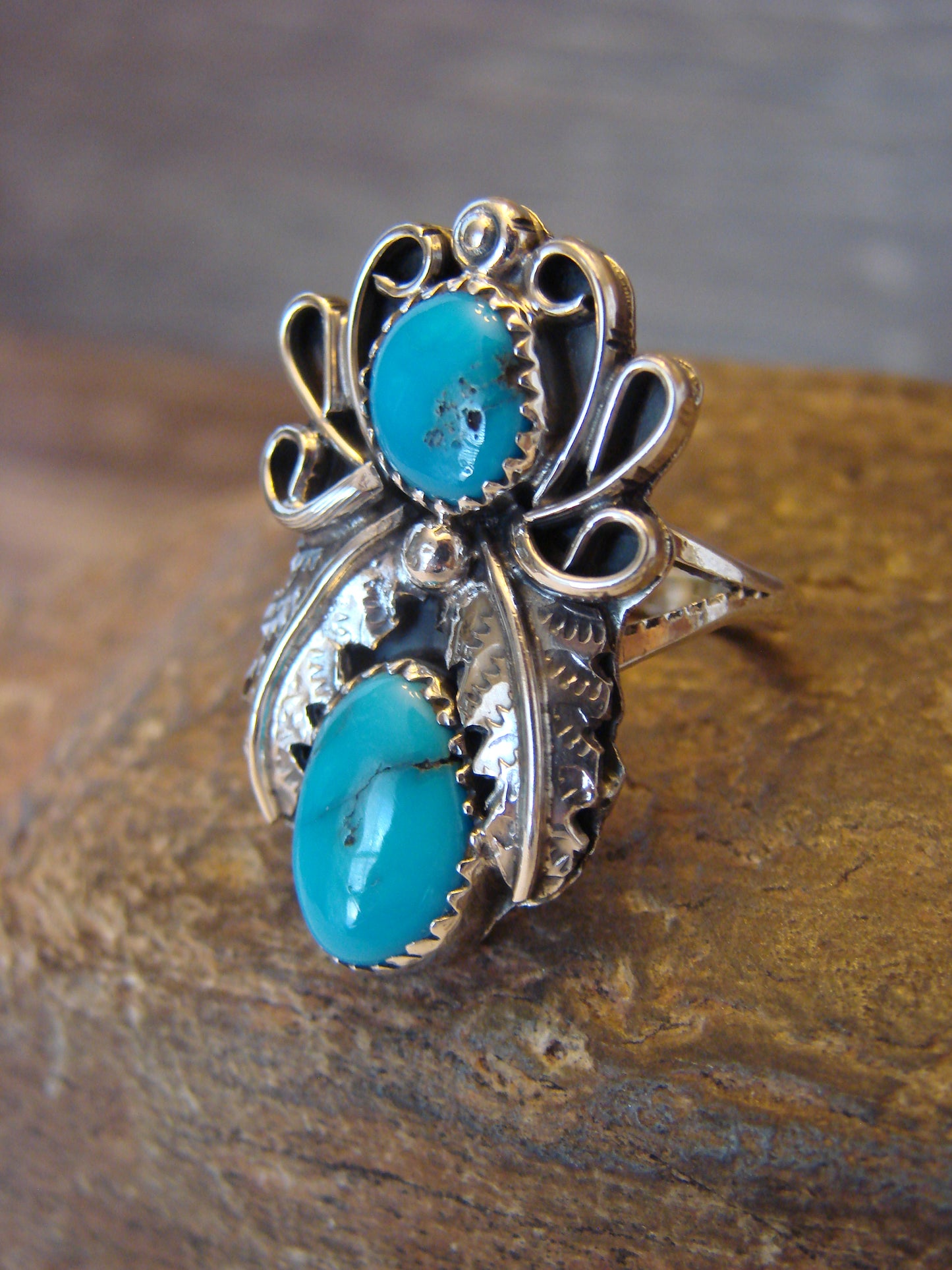 Native American Sterling Silver & Turquoise Ring Signed Yazzie - Size 6
