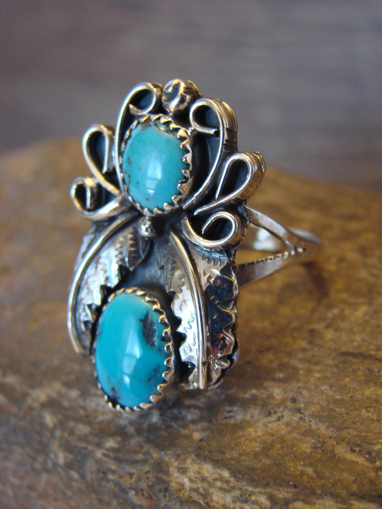 Native American Sterling Silver & Turquoise Ring Signed Yazzie - Size 9