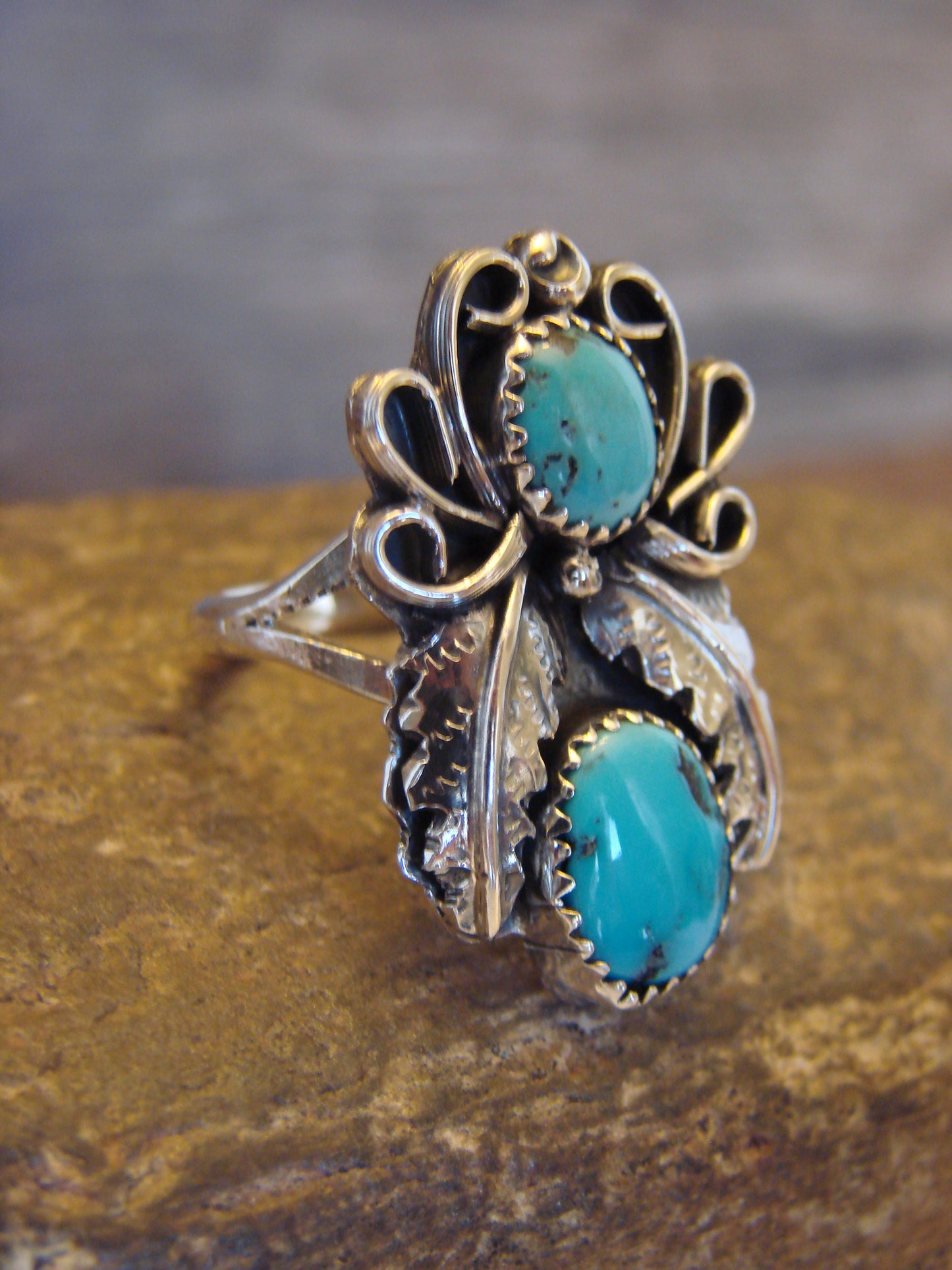 Native American Sterling Silver & Turquoise Ring Signed Yazzie - Size 9