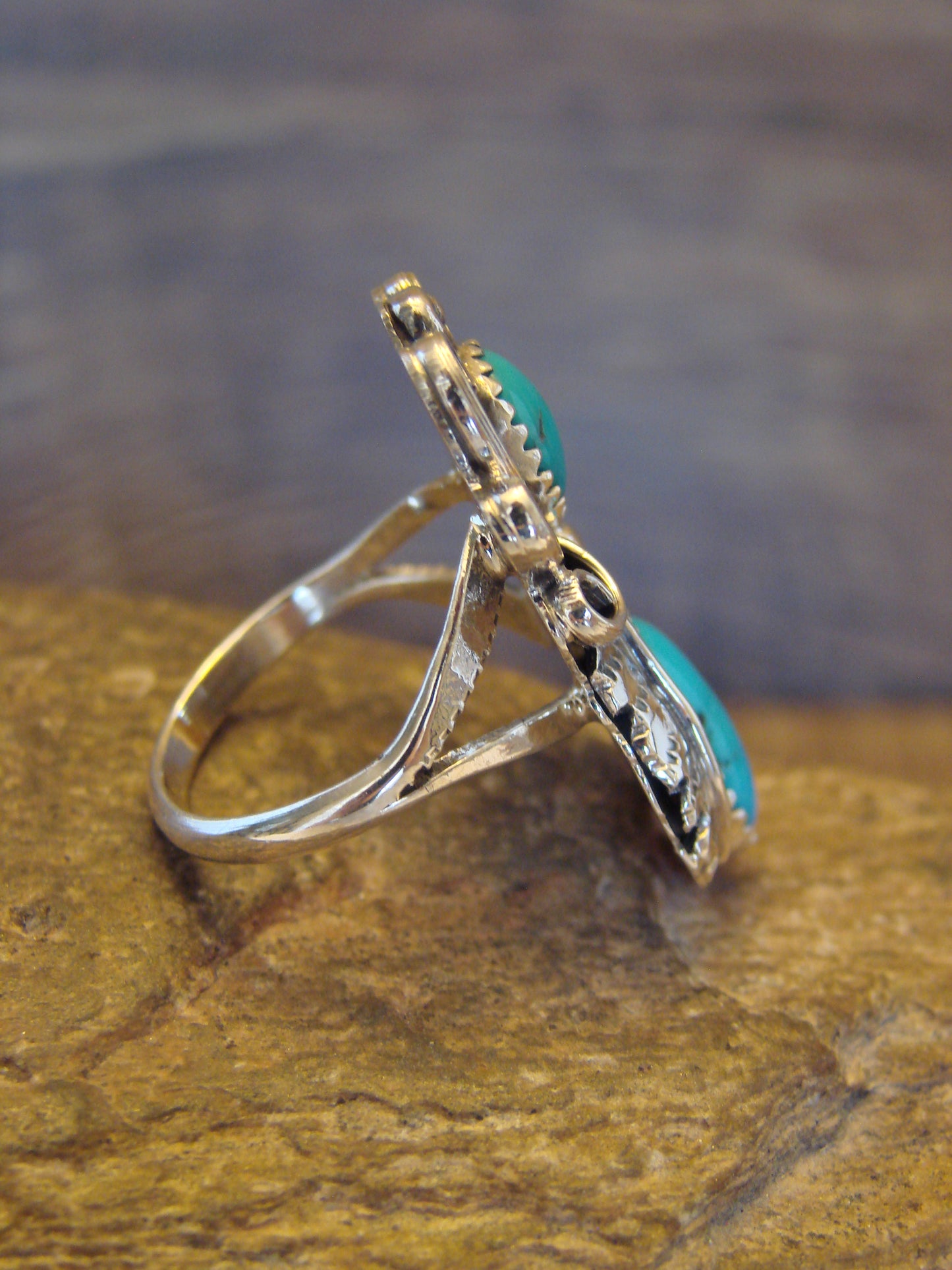 Native American Sterling Silver & Turquoise Ring Signed Yazzie - Size 7