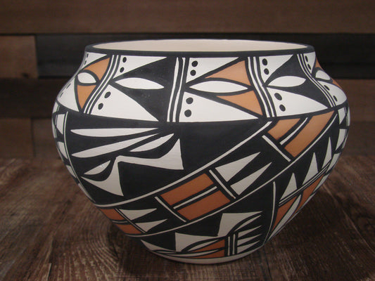Native American Fine Line Laguna Hand Painted Pottery by DW