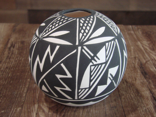 Native American Acoma Fine Line Hand Painted Pottery by Concho