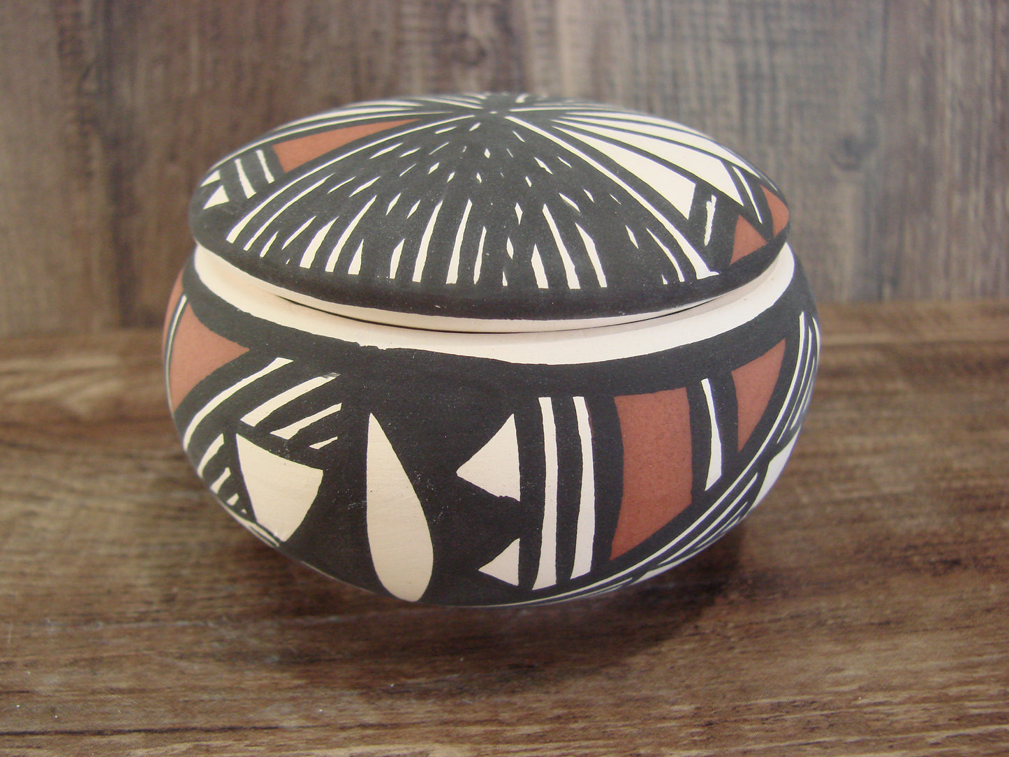 Native American Hand Painted Acoma Jewelry trinket Pottery by Concho