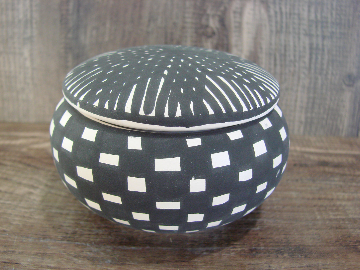 Native American Hand Painted Acoma Jewelry trinket Pottery by Concho