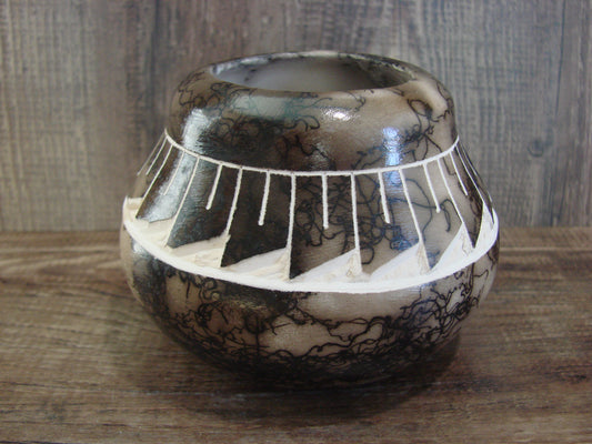 Native American Navajo Indian Horse Hair Pottery by Vail