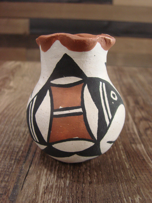 Small Native American Acoma Hand Made Clay Pottery by Leno