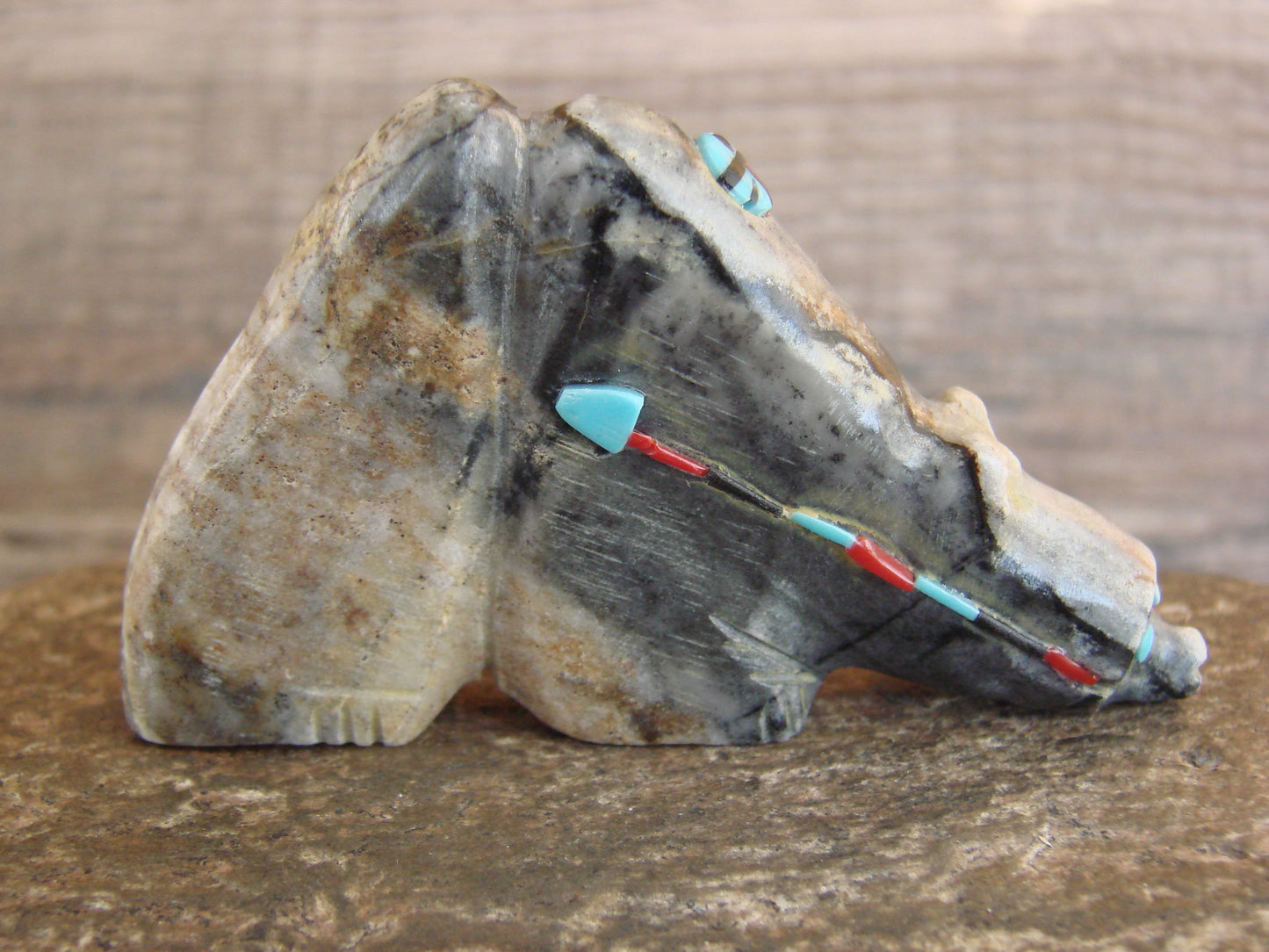 Native American Zuni Hand Carved Heart Line Bear Fetish- Lonjose