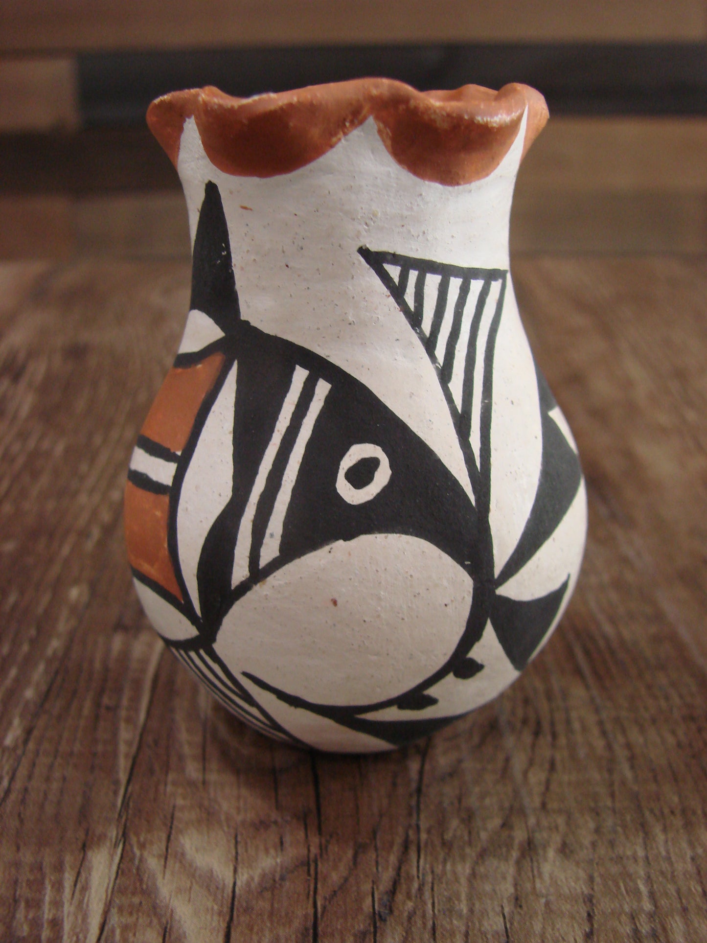 Small Native American Acoma Hand Made Clay Pottery by Leno