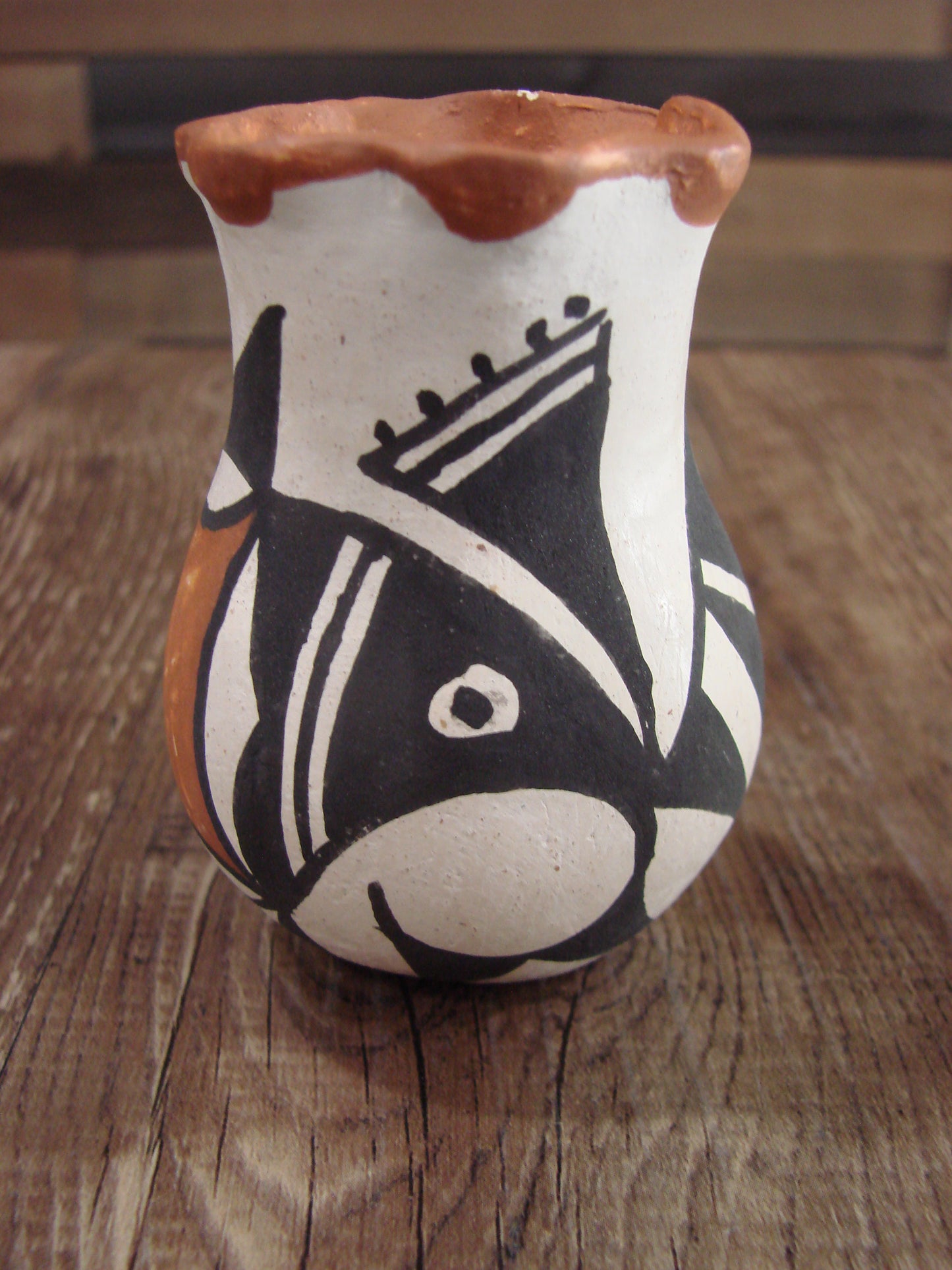 Small Native American Acoma Hand Made Clay Pottery by Leno