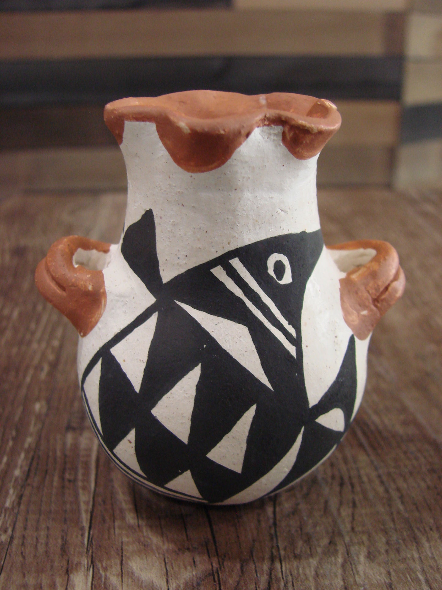 Small Native American Acoma Hand Made Clay Pottery by Leno