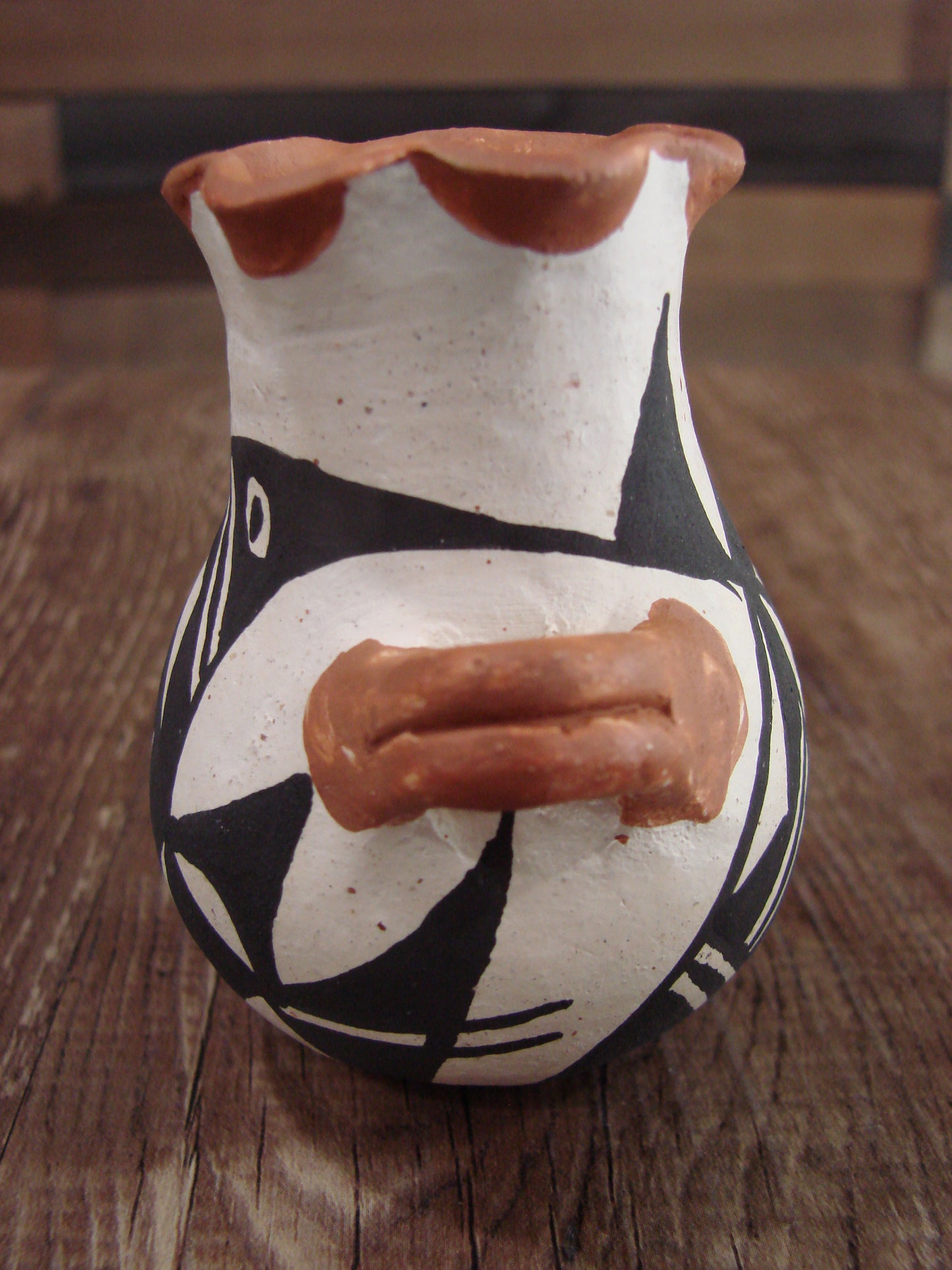Small Native American Acoma Hand Made Clay Pottery by Leno