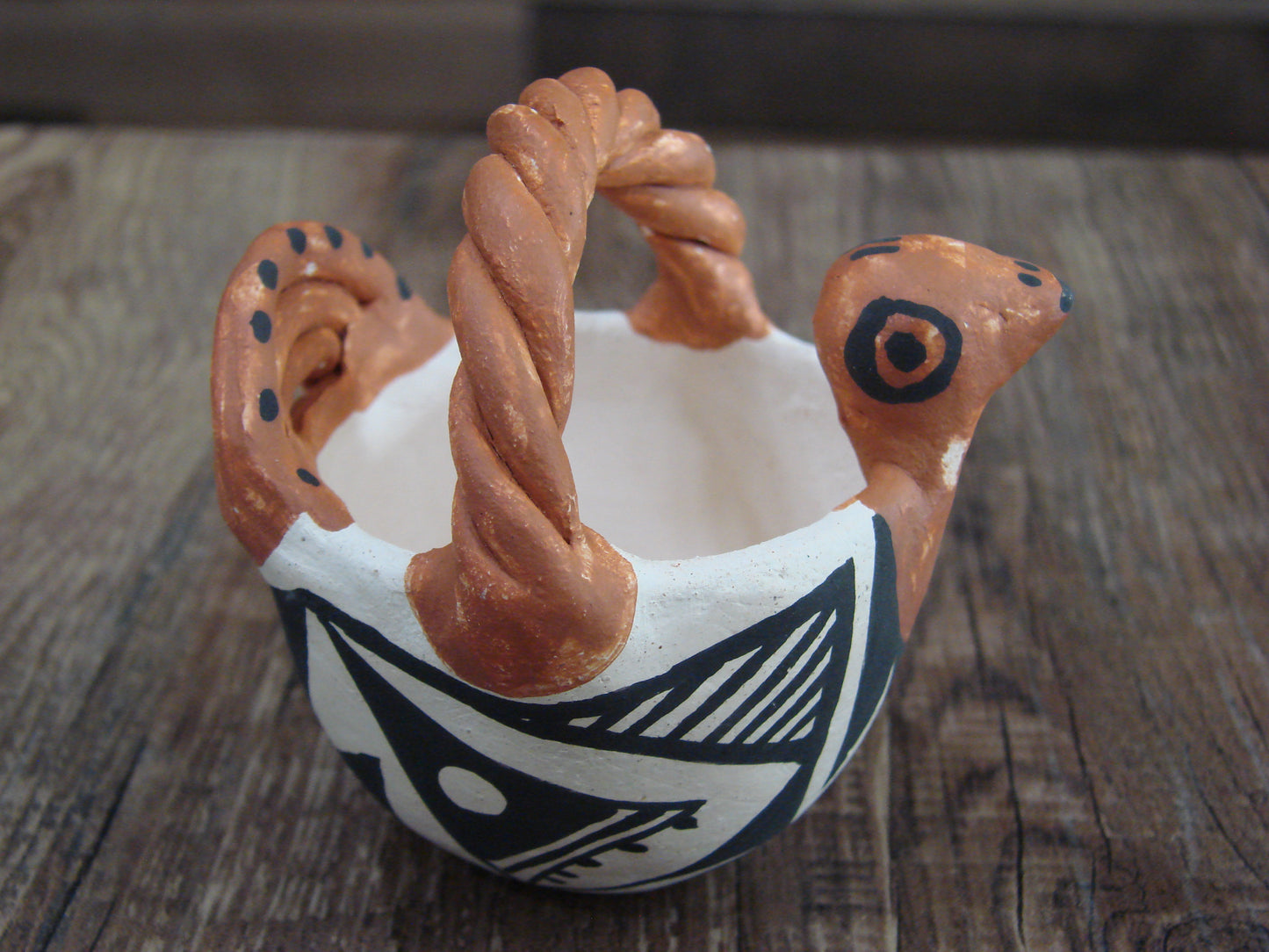 Small Native American Acoma Hand Made Clay Pottery by Leno