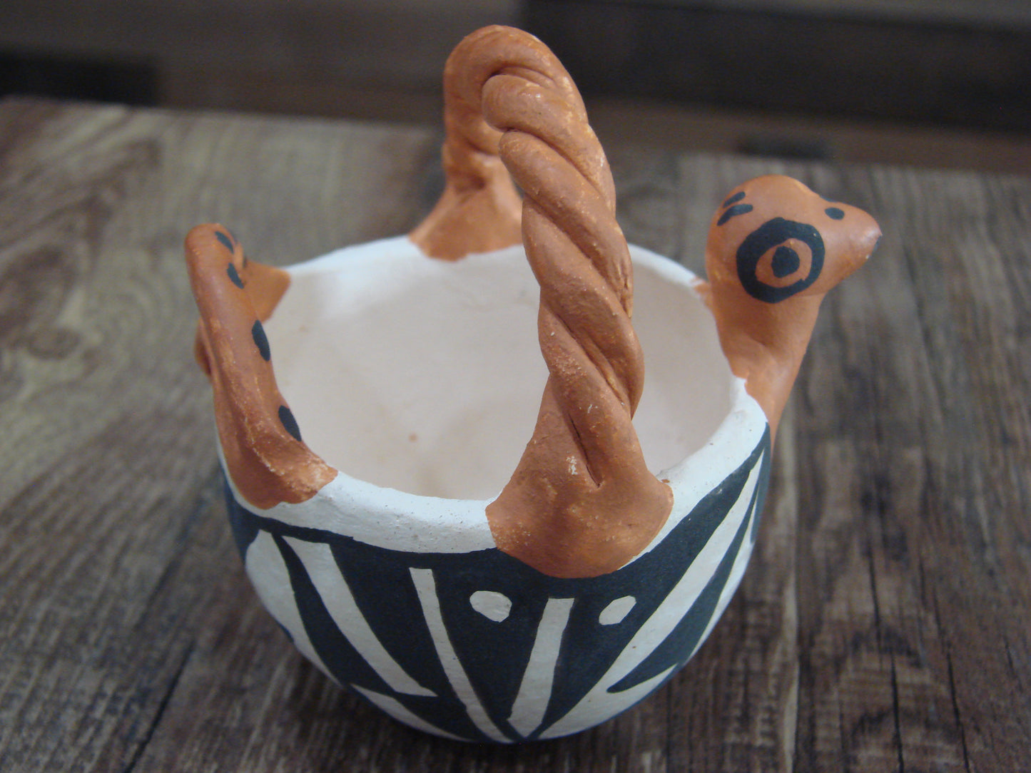Small Native American Acoma Hand Made Clay Pottery by Leno
