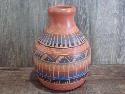 Native American Hand Etched & Hand Painted Pottery - Gilmore