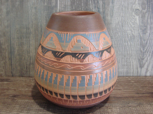 Native American Hand Etched & Hand Painted Pottery - Gilmore