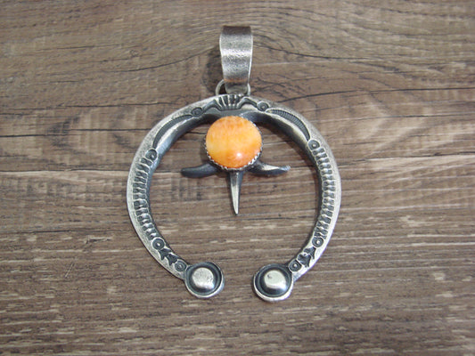 Native American Sterling Silver & Spiny Oyster Cast Naja Pendant Signed Billah