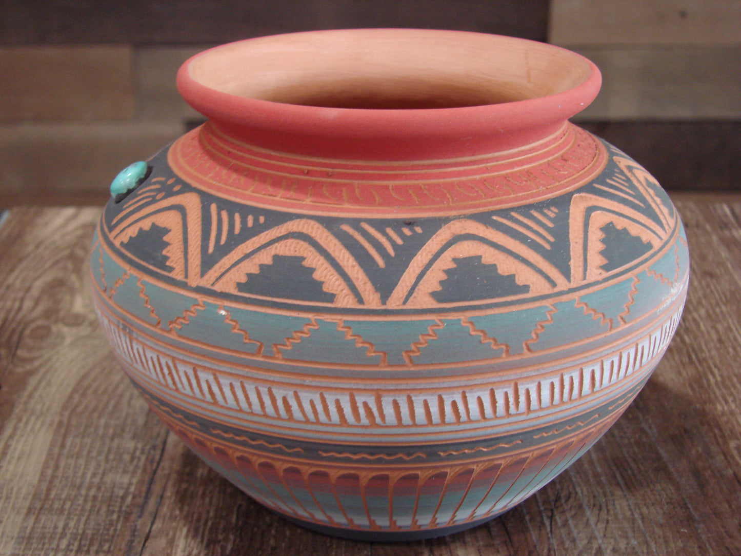 Native American Navajo Indian Hand Etched & Hand Painted Pottery - Valencia