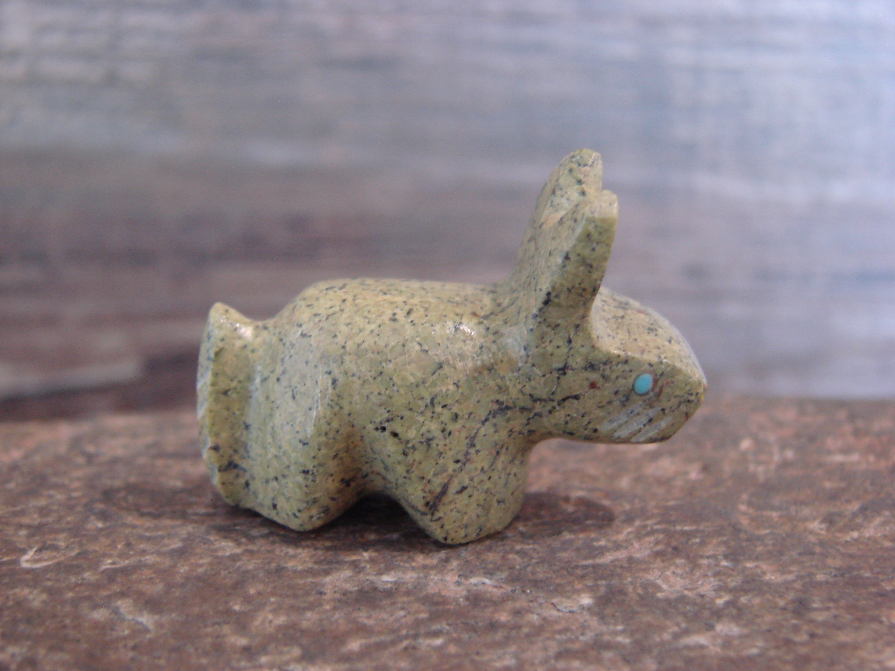 Native American Indian Hand Carved Serpentine Rabbit Fetish - B. Phill ...