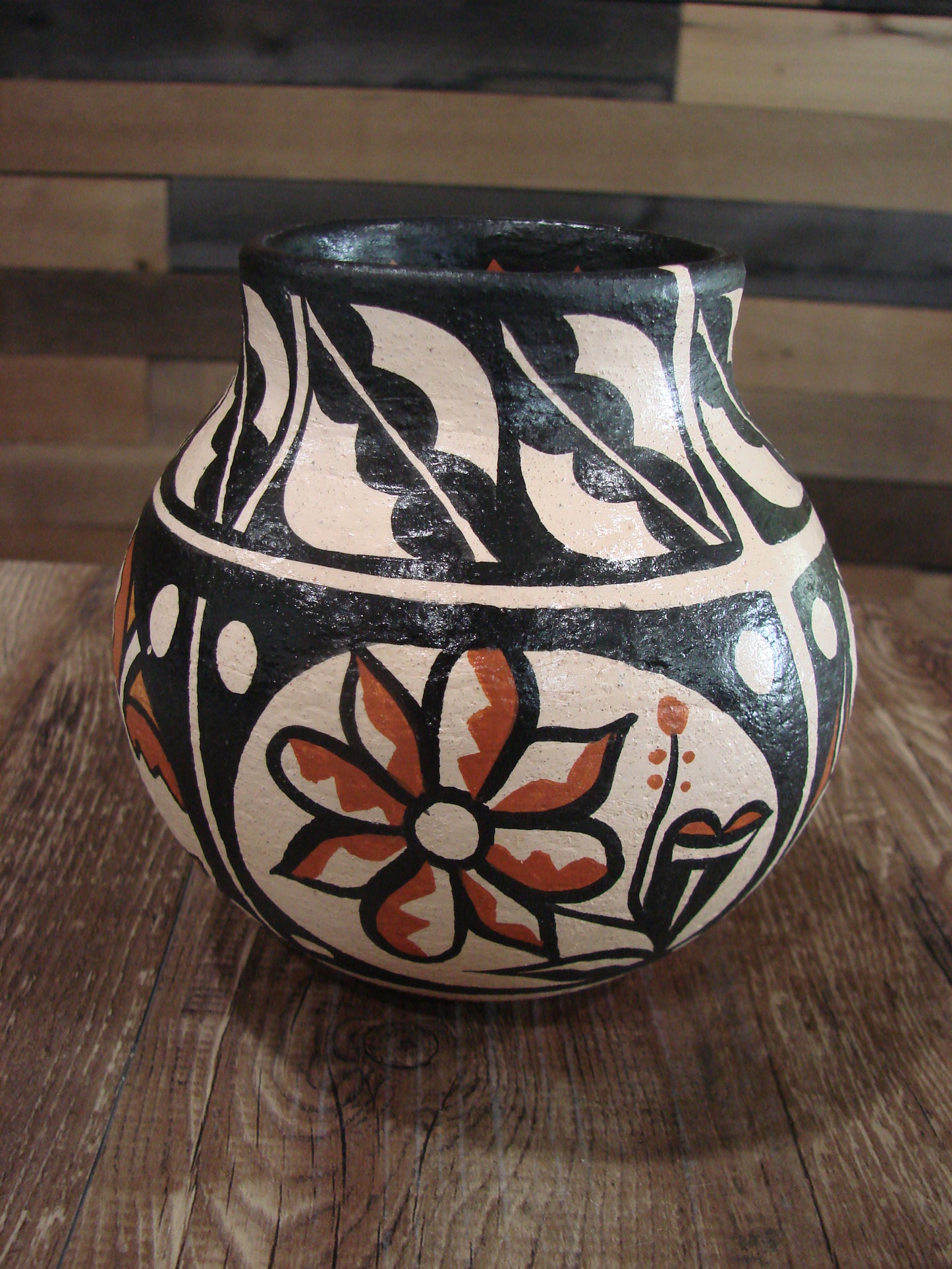 Native American Santo Domingo Kewa Handmade Clay Pottery by R & B