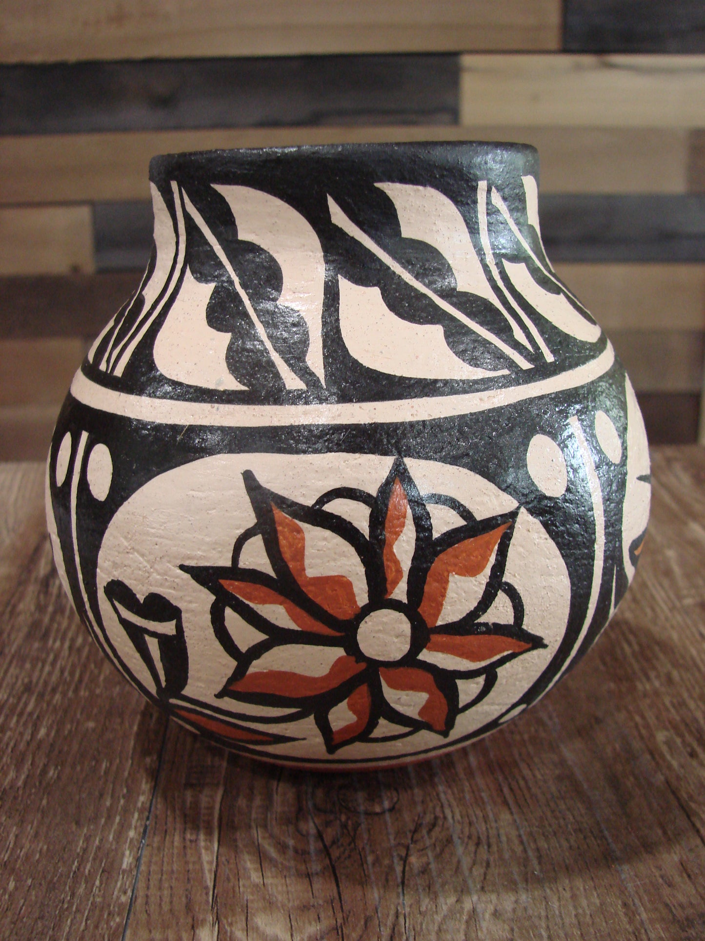 Native American Santo Domingo Kewa Handmade Clay Pottery by R & B