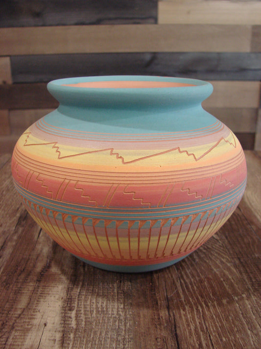 Native American Navajo Hand Etched & Hand Painted Pottery - Charlie