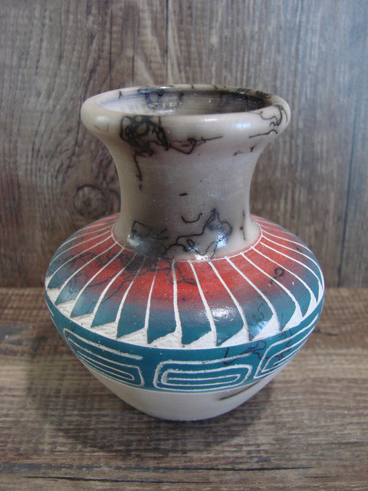 Small Native American Hand Etched Horse Hair Pottery - Benally