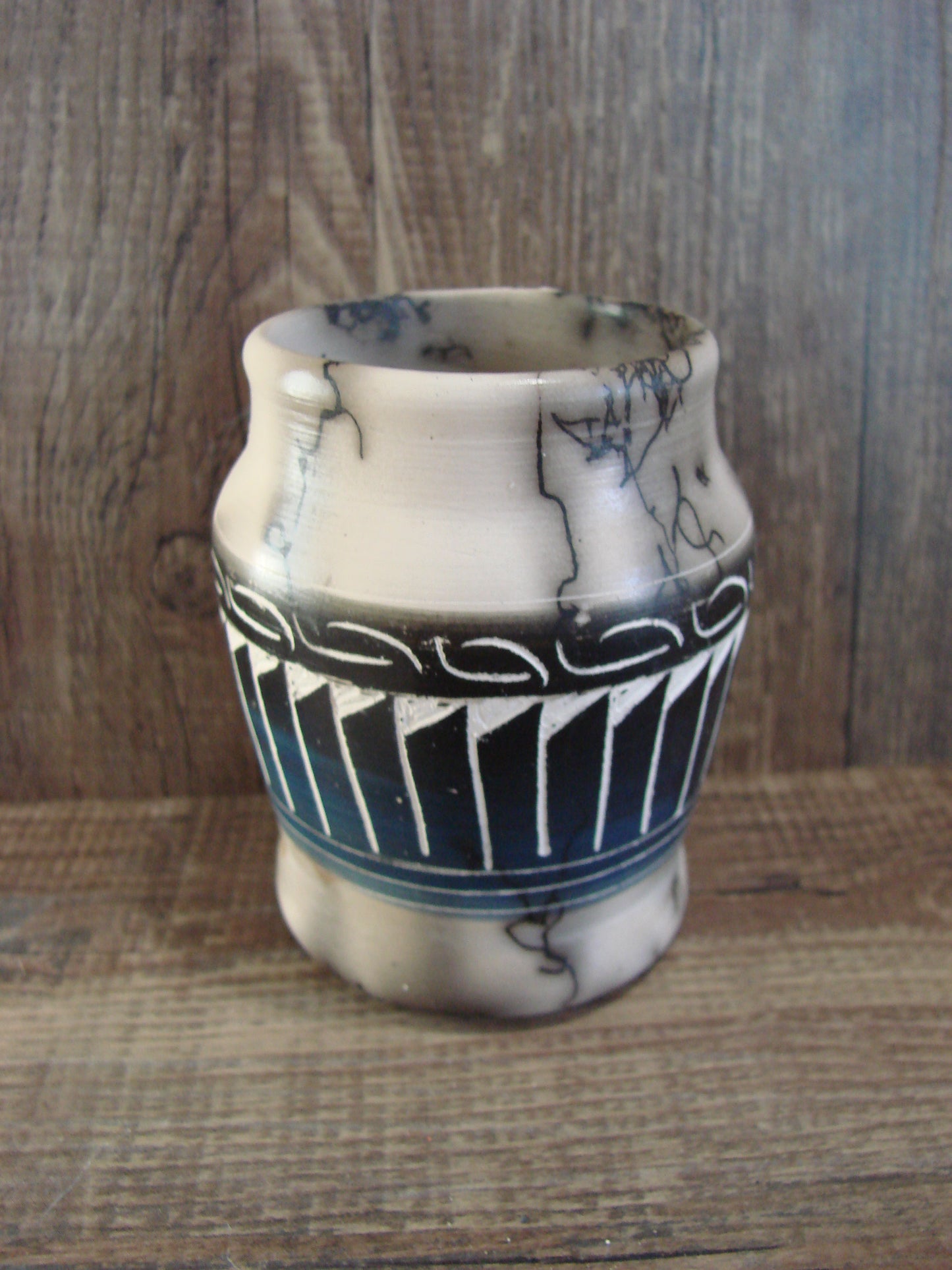 Small Native American Hand Etched Horse Hair Pottery - Benally