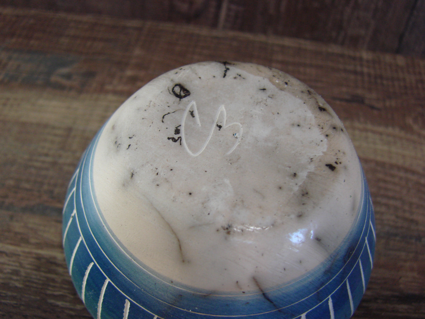 Small Native American Hand Etched Horse Hair Pottery - Benally