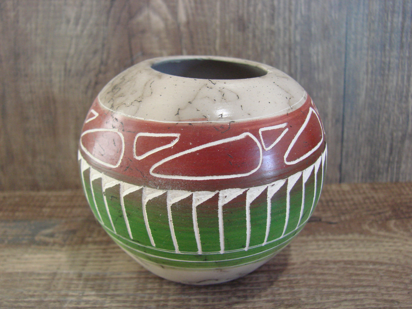 Small Native American Hand Etched Horse Hair Pottery - Benally