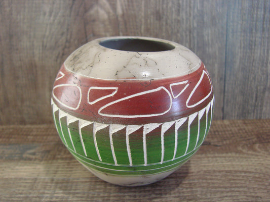 Small Native American Hand Etched Horse Hair Pottery - Benally