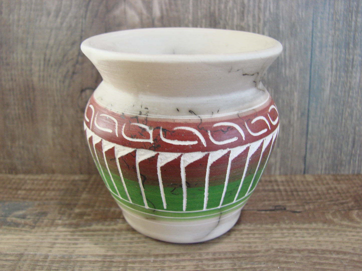 Small Native American Hand Etched Horse Hair Pottery - Benally