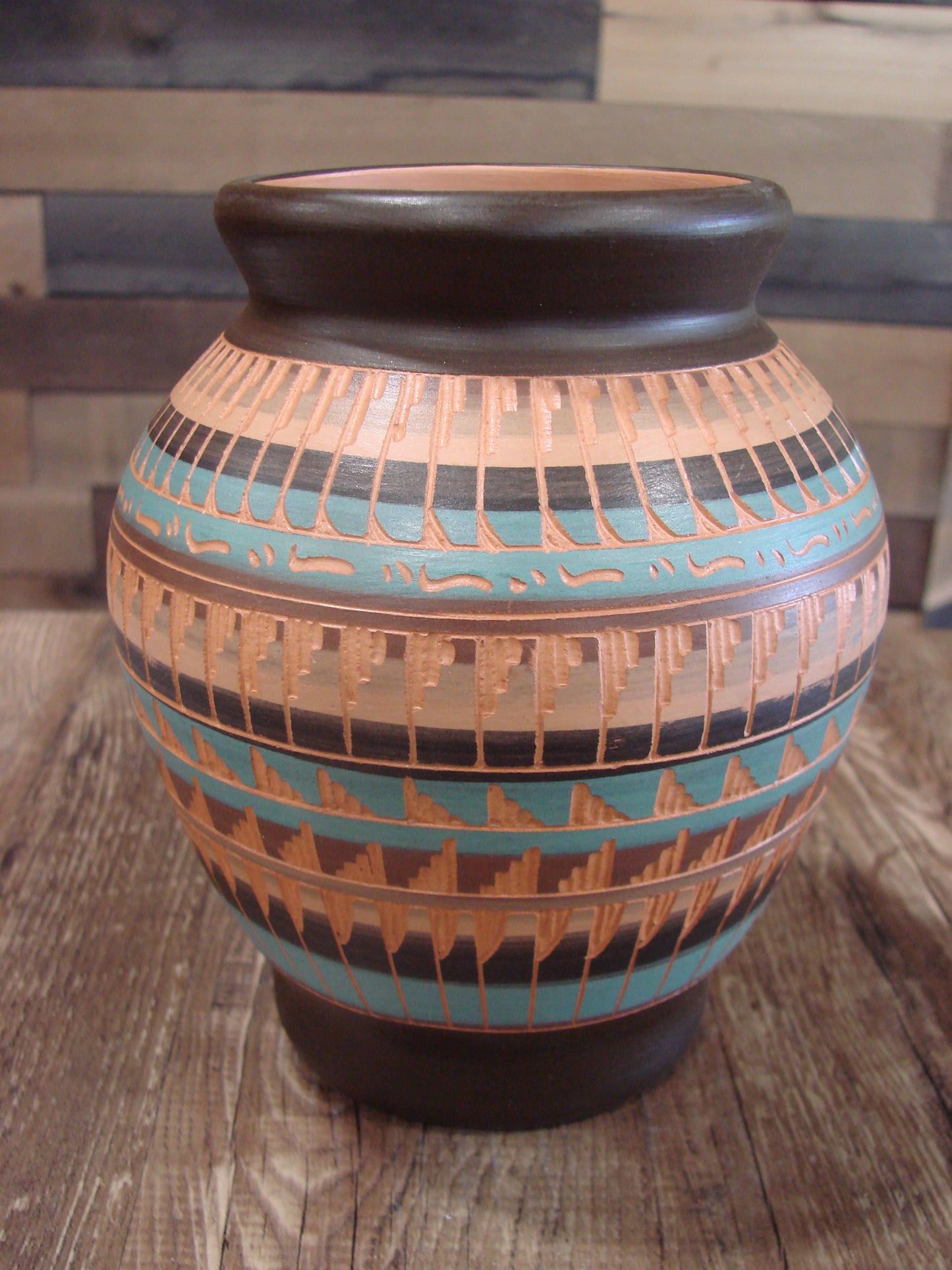 Native American Hand Etched & Hand Painted Pottery - Gilmore