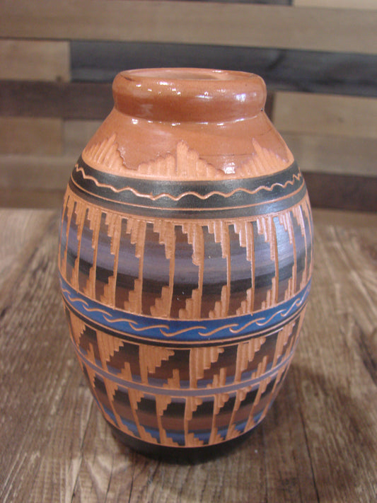 Native American Hand Etched & Hand Painted Pottery - Gilmore