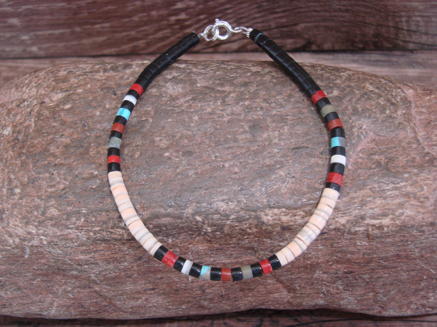 Native American Shell Heishi Bracelet by Calabaza