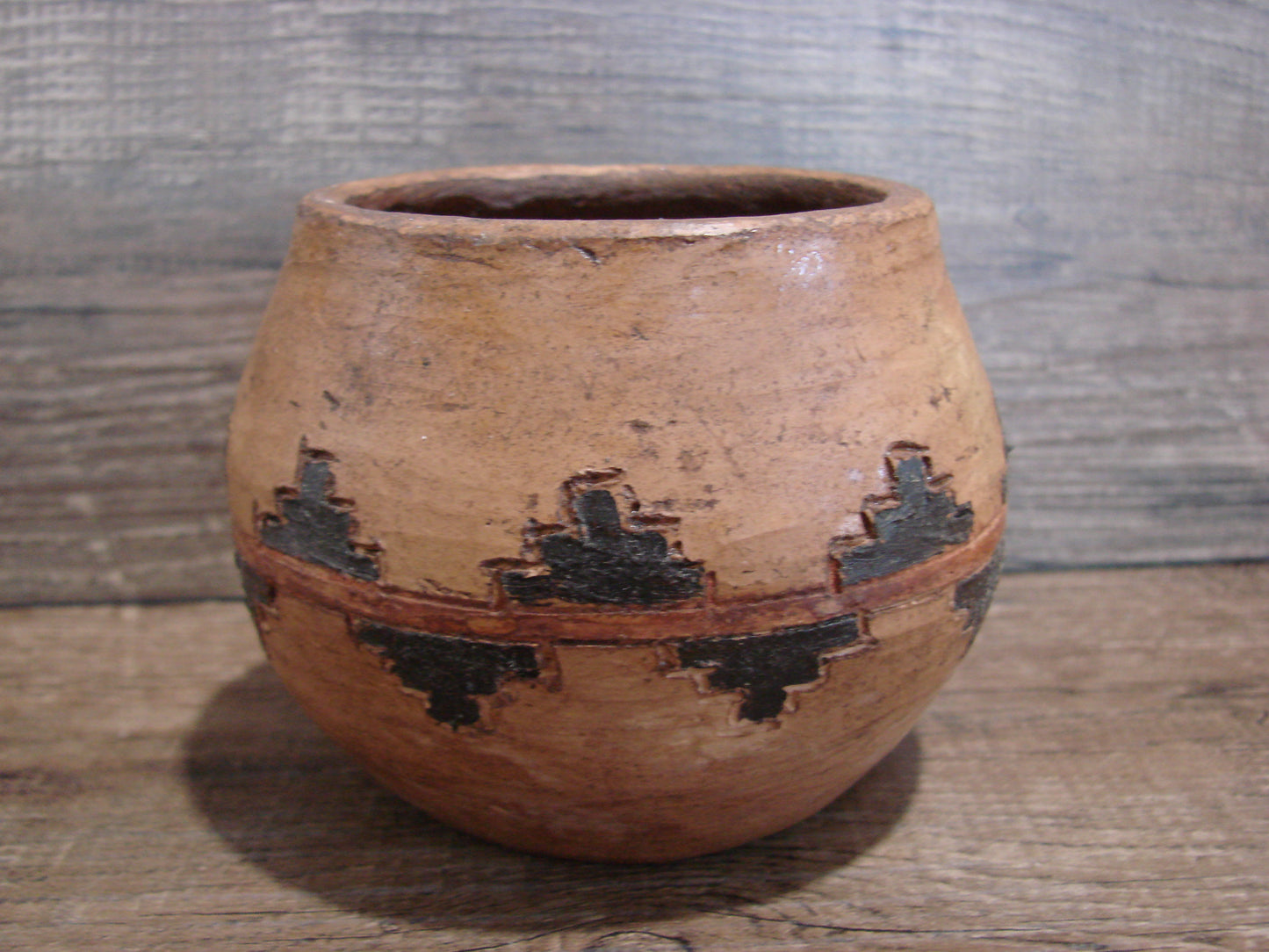 Native American Pine Pitch Medicine Bowl Pottery Signed by Lameman