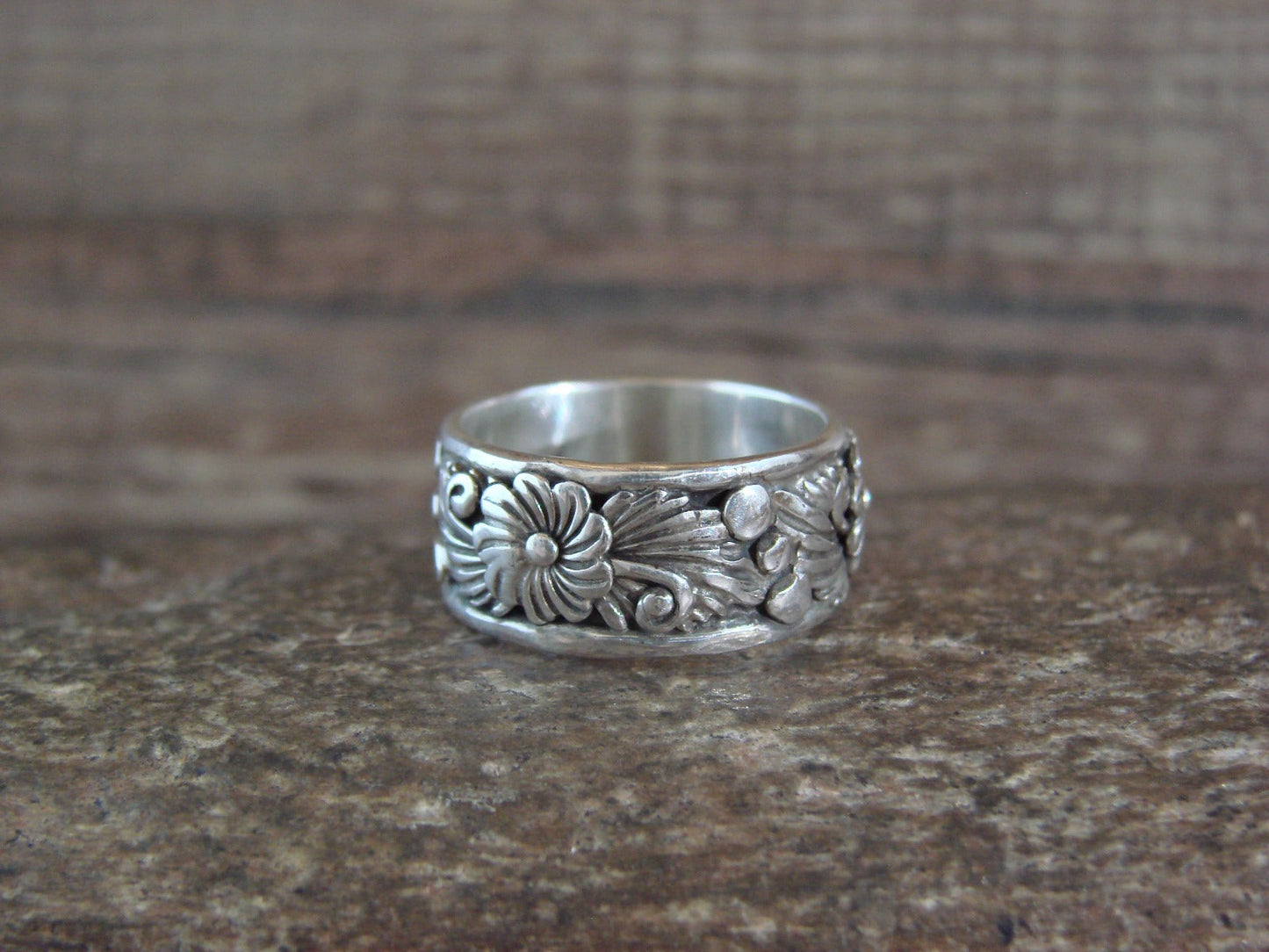 Native American Sterling Silver Floral Ring by Dinetso - Size 7.5