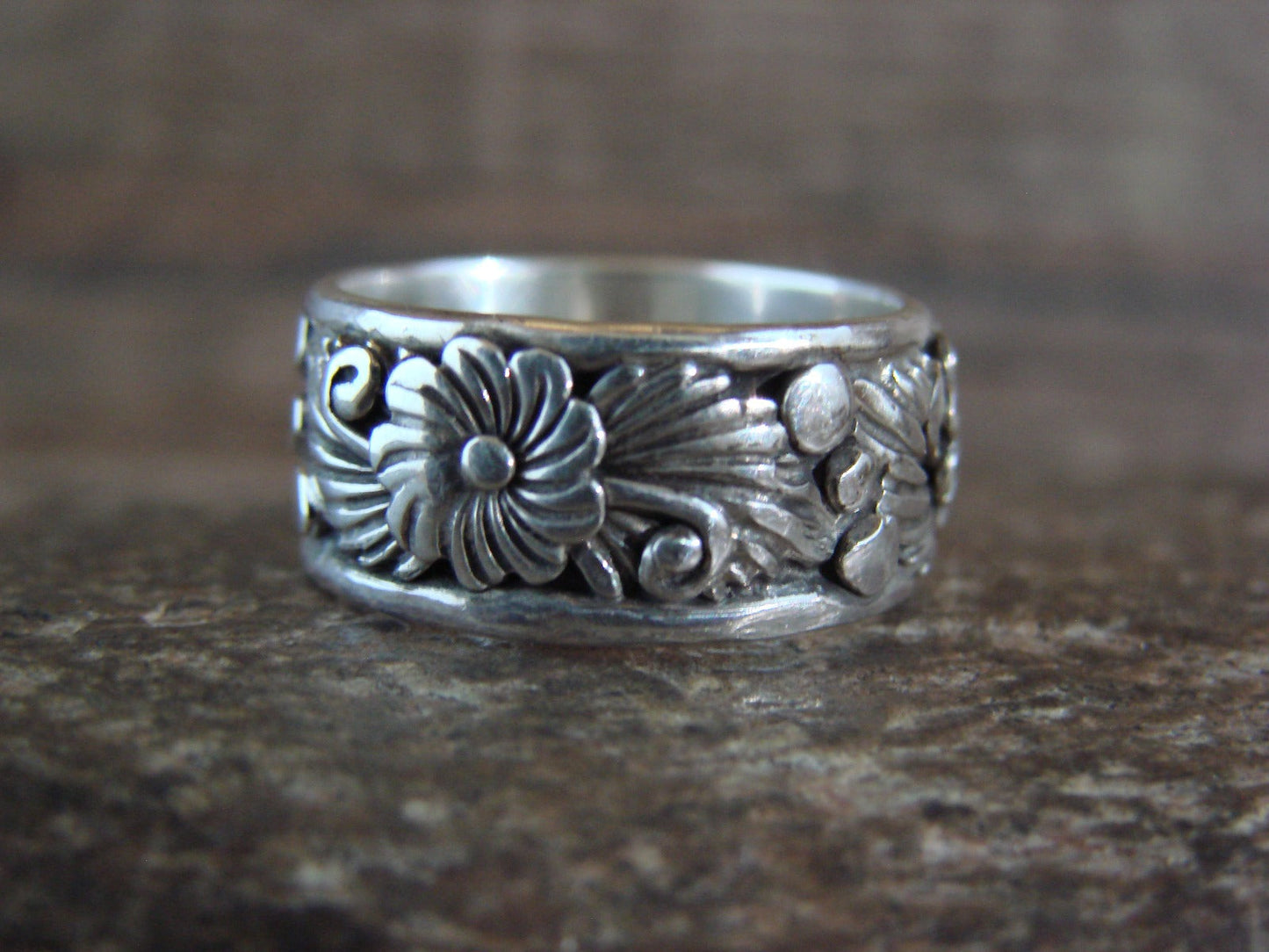 Native American Sterling Silver Floral Ring by Dinetso - Size 7.5